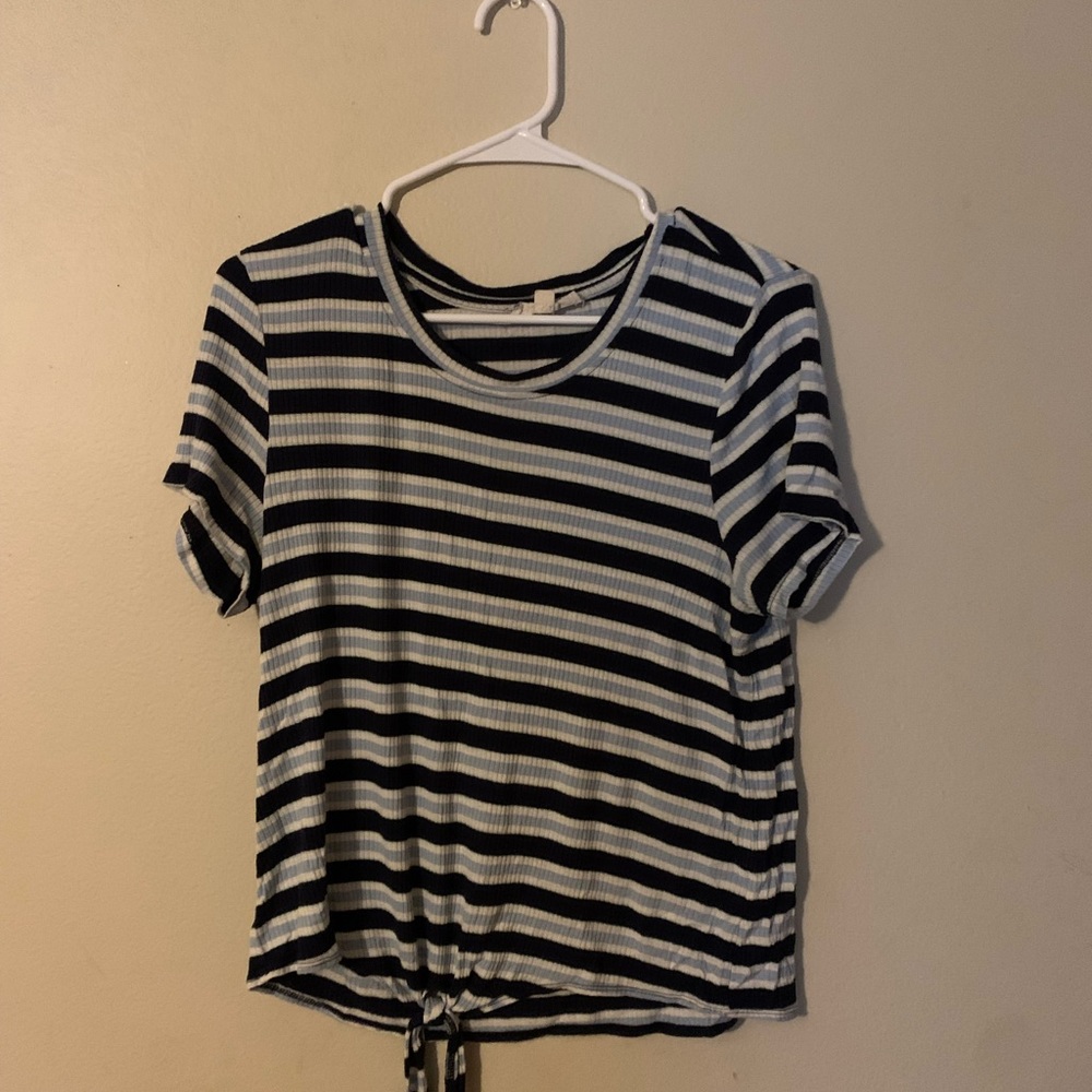 Short sleeve shirt
